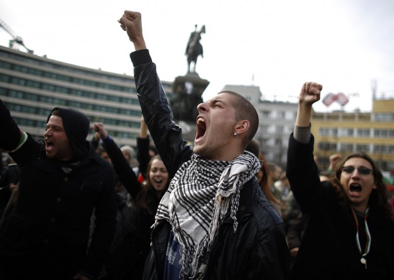 EU: Bugari najnezadovoljniji životom, Hrvati malo sretniji