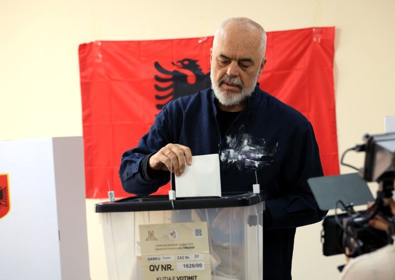 Edi Rama opet pobjeđuje na izborima u Albaniji
