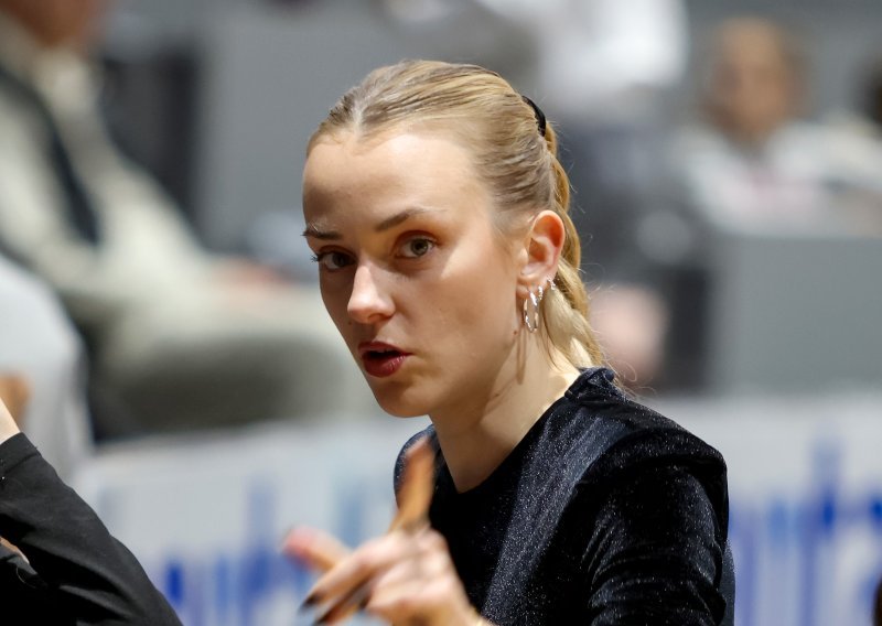 Nevjenčana supruga našeg umirovljenog nogometaša osvježila look; ovako sad izgleda