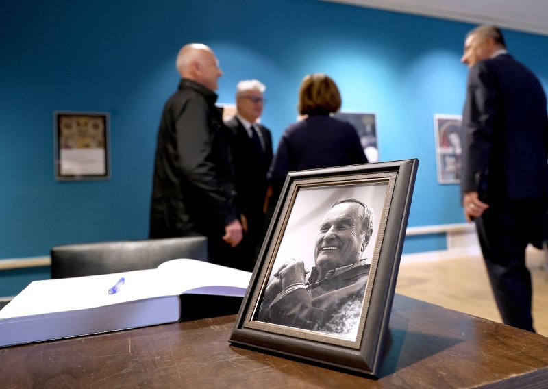 Komemoracija Miljenka Domijana: 'On je za mene bio čovjek, putnik, nezaustavljiv'