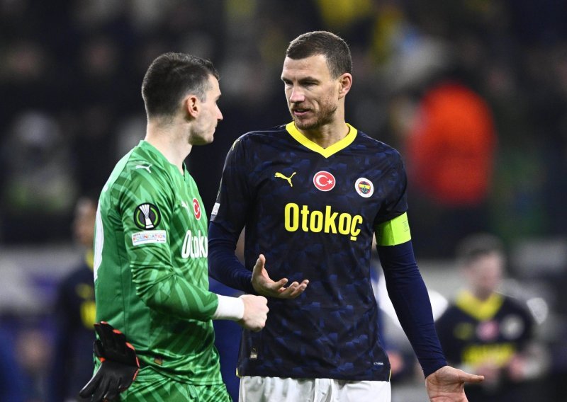 Turski insajder: Džeko pregovara s Hajdukom, a žele ga i dva talijanska kluba