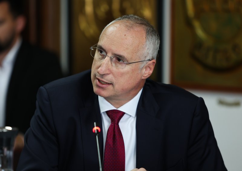 Zbog skandalozne splitske profesorice kojoj su 'svi protiv HDZ-a Srbi i Jugoslaveni', Puljak proziva Fuchsa