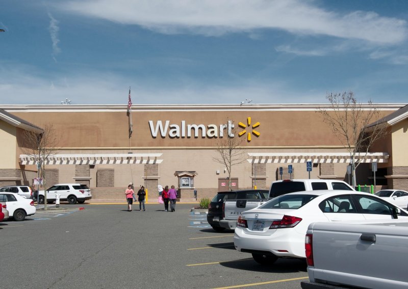 Američki Walmart najavio povećanje cijena zbog Trumpovih carina: 'Ne možemo podnijeti pritisak'