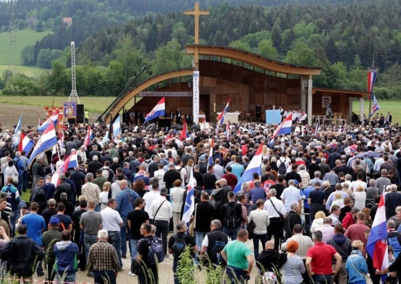 Koruška nadbiskupija brani skup u Bleiburgu i istodobno se ograđuje