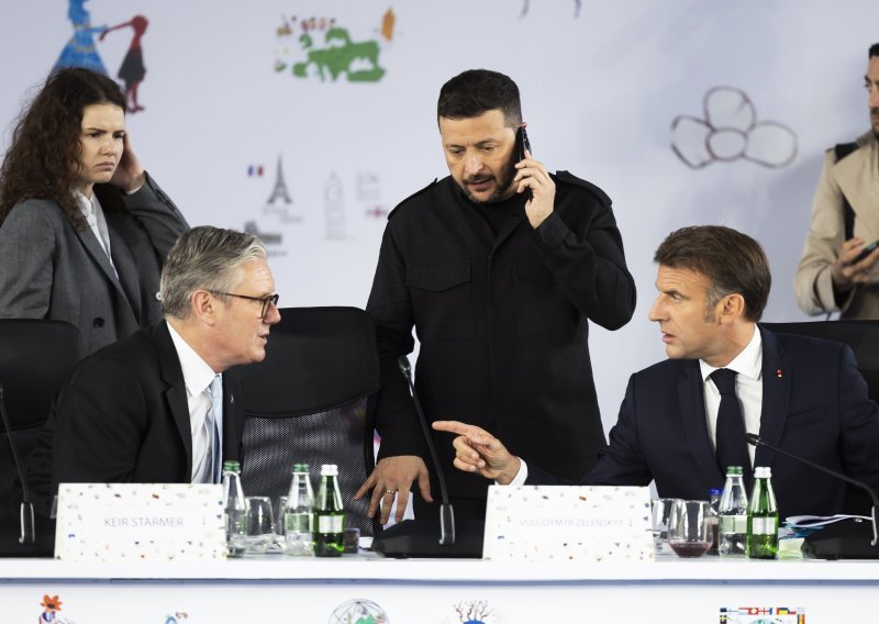 Zelenski: 'Razmatramo sastanak Ukrajine, Rusije, SAD-a, EU-a i Britanije'