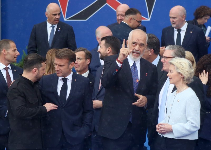 Europska politička krema u Tirani: Evo tko je sve stigao i tko je ukrao najveću pozornost