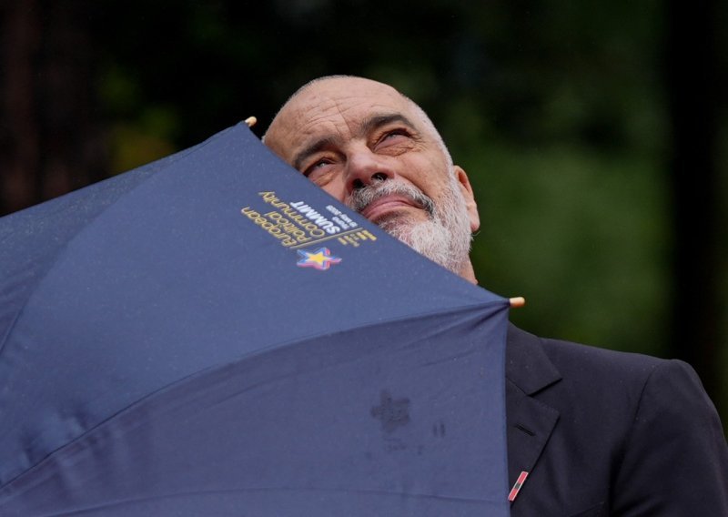 Hoće li Albanija postati prva država u svijetu bez gotovine? Ovo je ambiciozan plan njihova premijera