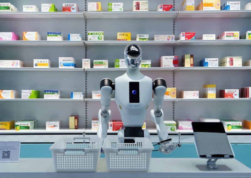 Kineski humanoidni roboti neće zamijeniti ljudske radnike, imaju jednu prednost
