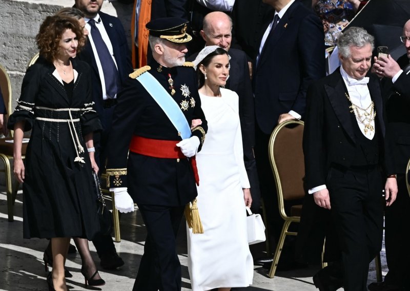 Kraljica Letizia zablistala u bijelom i s detaljem koji je nosila samo jednom, i to na svom vjenčanju