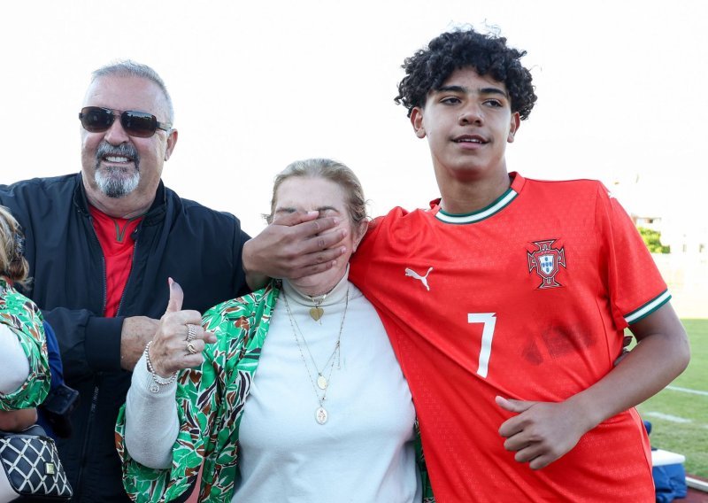 Rođeni zabavljač: Pogledajte kako je sin Cristiana Ronalda s bakom slavio u Čakovcu
