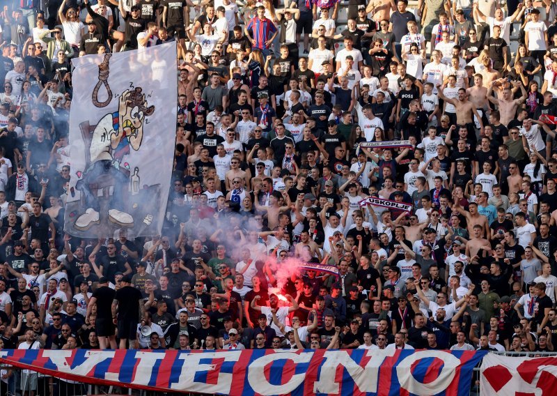 Evo što je Torcida pjevala igračima Rijeke nakon Jadranskog derbija