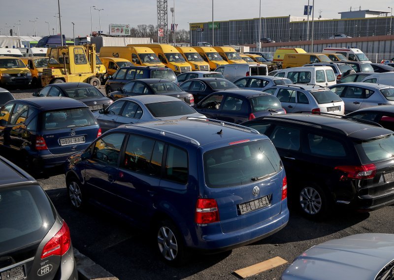 BMW ili Audi A6 za oko 1000 eura? Prodaju se vozila u vlasništvu države, evo što se nudi