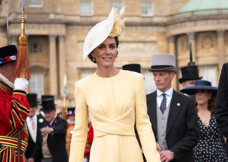Kate Middleton vratila se na vrtne zabave, blistajući u hit boji sezone