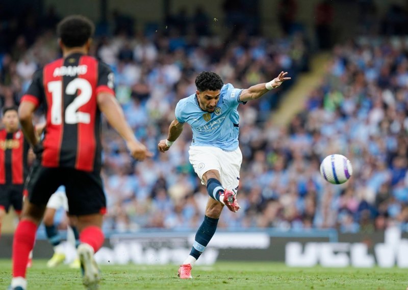 Pogledajte fantastičan gol za vodstvo Manchester Cityja