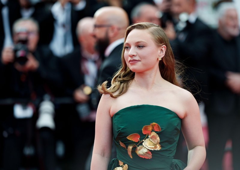 Ovako je kći Kate Winslet odala počast svojoj slavnoj majci u Cannesu