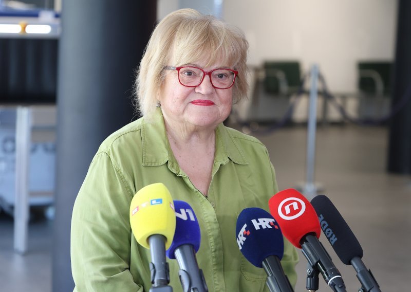 Mrak Taritaš: Zakonom treba propisati 'zip' sustav; jedan muškarac, jedna žena na listi