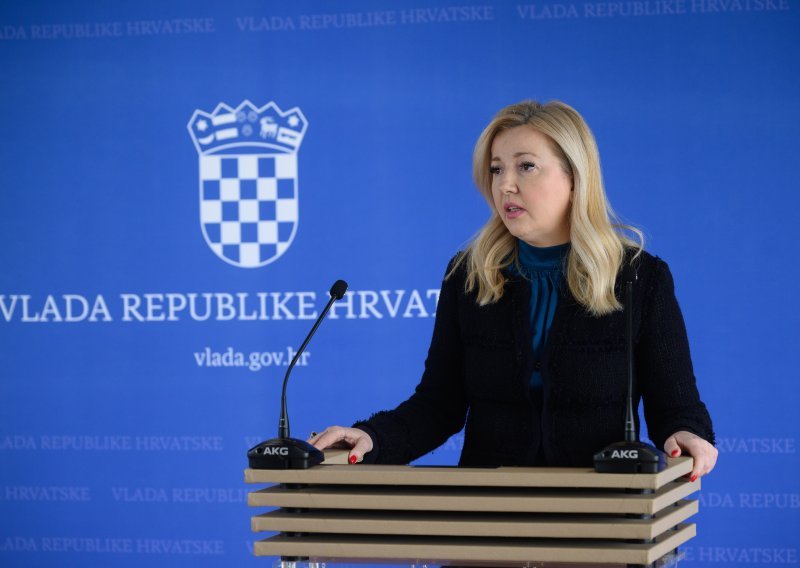 Osobama s invaliditetom morat će se osigurati pristupačnost bankomatima, internetu...
