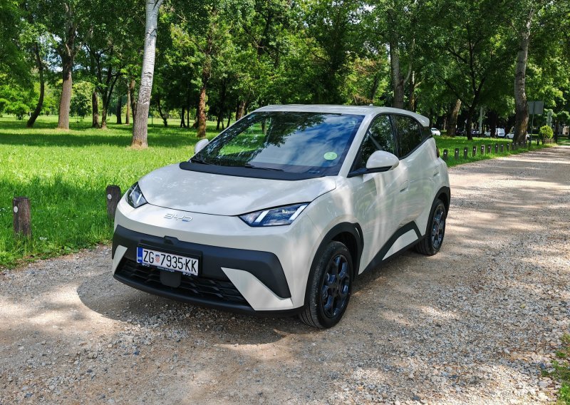 Isprobali smo BYD Dolphin Surf: Moderan, zabavan i agilan električni gradski mališan s izvrsnom cijenom