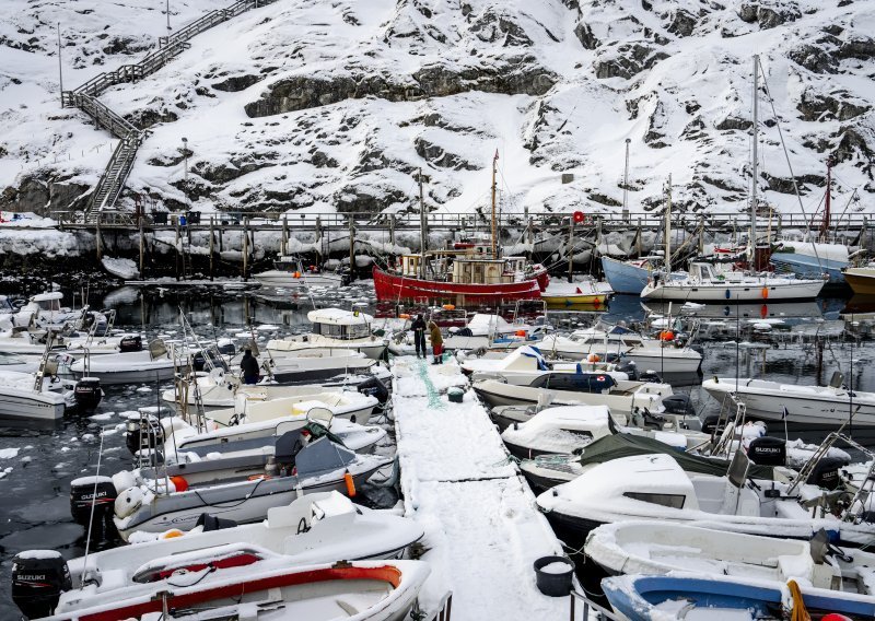 Grenland francusko-danskoj grupi izdao dozvolu za vađenje anortozita