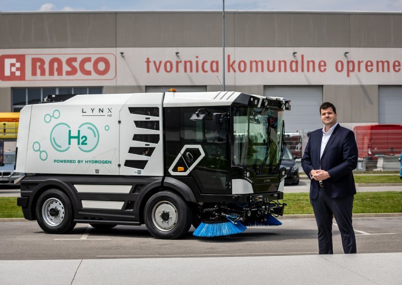 Inovator iz Kalinovca slavi 35 godina: Njegovi strojevi održavaju ceste na pet kontinenata