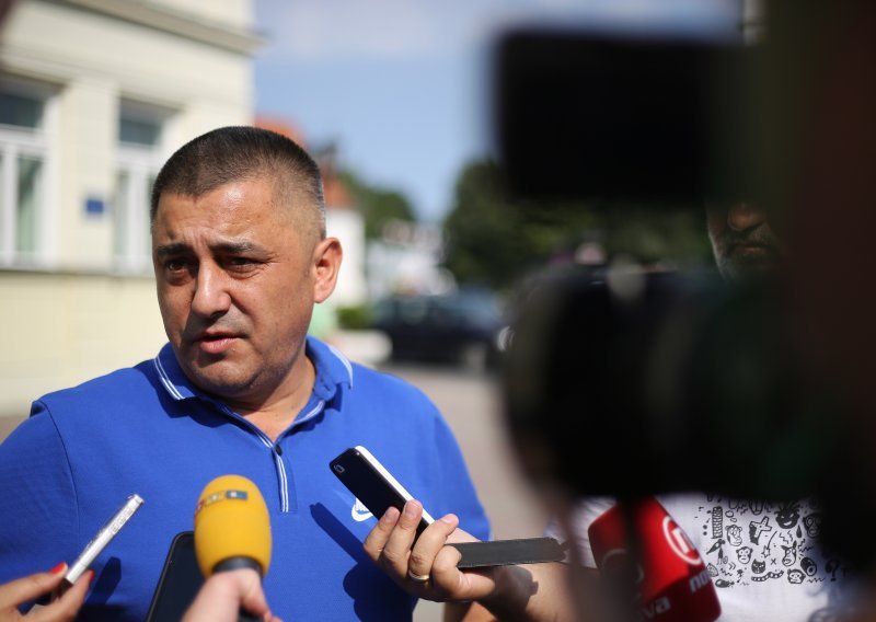 Vinković: Glasovanjem u drugom krugu pokažite tko su sile zla u gradu Đakovu