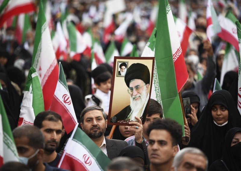 Teheran: Odgovorit ćemo odlučno i razorno na izraelski napad