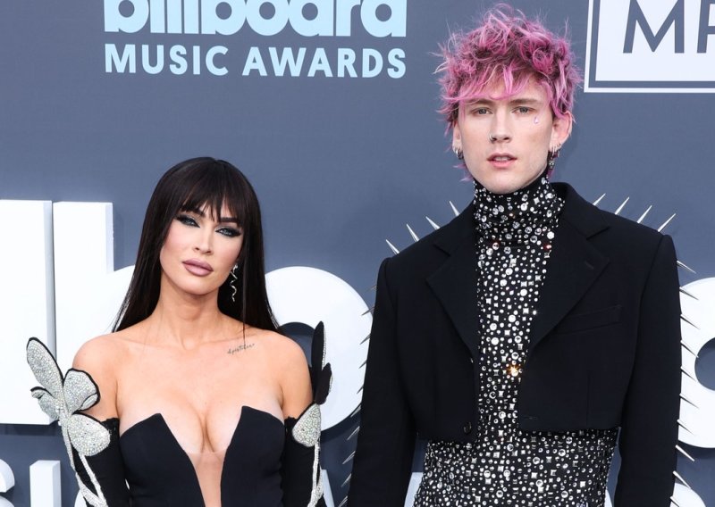 Megan Fox progovorila o neplaniranoj trudnoći