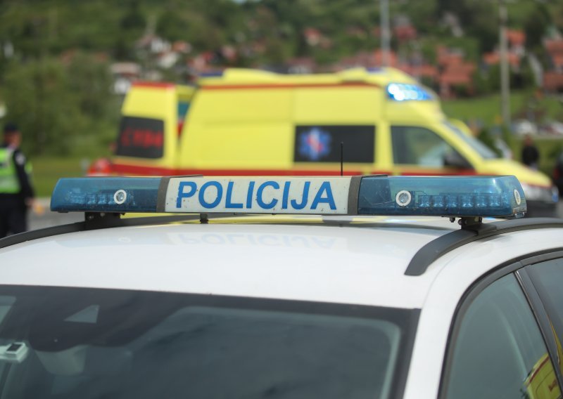 Motociklist sletio s ceste kod Požege