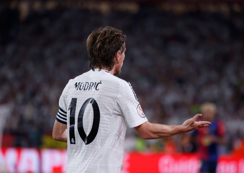 Xabi Alonso već zna kome bi dao Modrićevu desetku, ali postoji kvaka