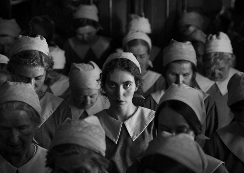 'Djevojka s iglom' - u filmu koji je neprobojni zid užasa i mizerije, čudovišta su svuda oko nas