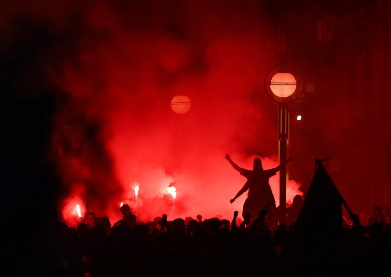 Pogledajte objavu Rijeke jutro nakon titule i ludog slavlja