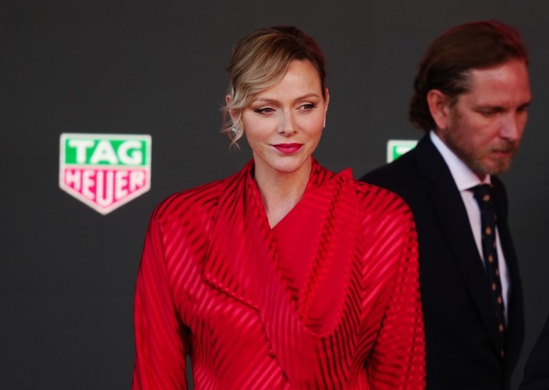 Promjena stila koja privlači pažnju: Princeza Charlene sve je iznenadila ovom kombinacijom