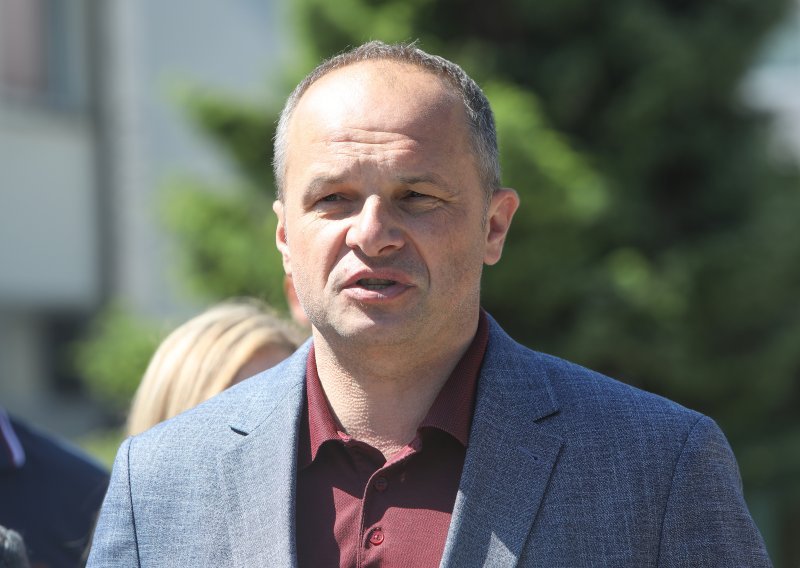 Hajdaš Dončić o svojoj smjeni: Namjeravam biti premijer u dva mandata