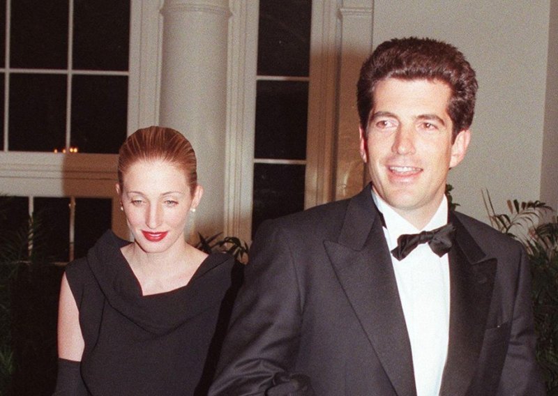 Serija o JFK Jr.-u i Carolyn Bessette izazvala buru: Zašto obitelj Kennedy ne može zaštititi svoje ime?