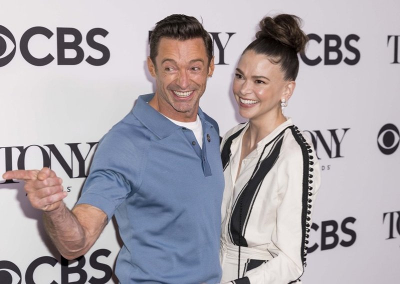 Fotografije otkrile: Kemija između Hugha Jackmana i Sutton Foster osjetila se i prije 17 godina
