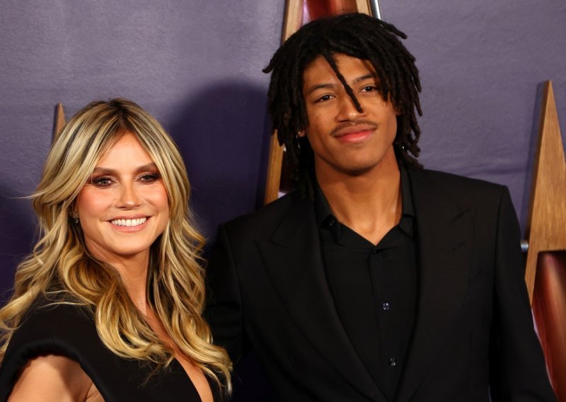 Nisu skidali pogled s njih: Heidi Klum se pojavila s posebnom pratnjom na crvenom tepihu