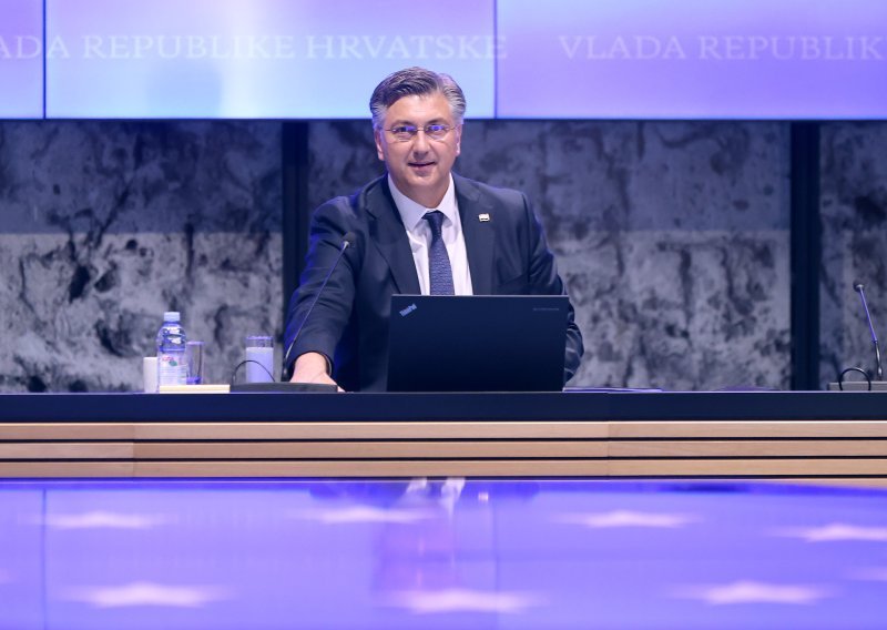 Plenković otkrio kako će se obilježiti Dan državnosti: Vijenci, misa, koncert i program na Jarunu