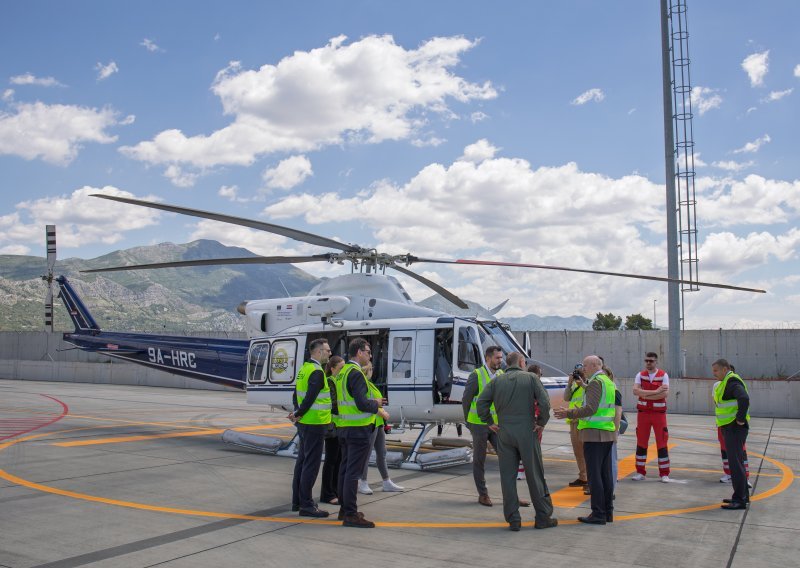 U Dubrovniku predstavljen američki helikopter Subaru Bell 412 za prijevoz pacijenata