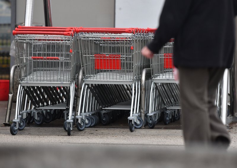 Potrošnja u travnju porasla 25. mjesec zaredom