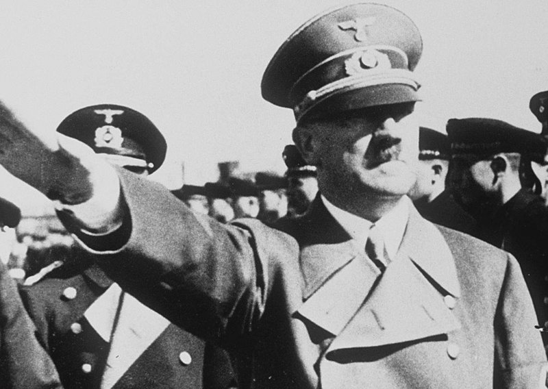 Hitler uskrsnuo kao književni lik