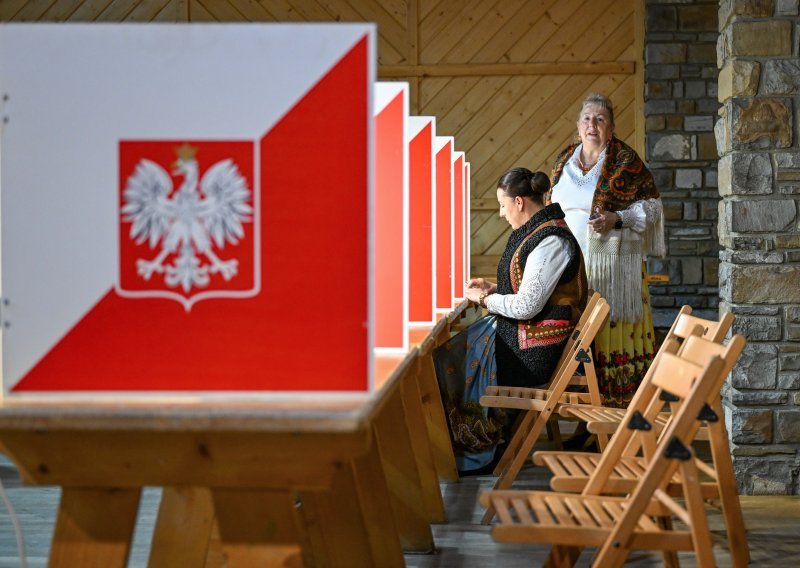 Poljska bira predsjednika, kandidati izjednačeni