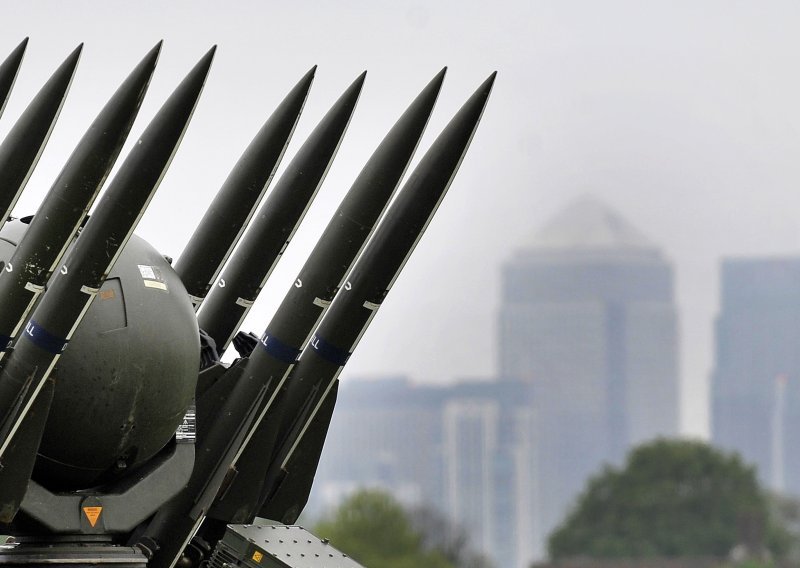 London kreće u masovno naoružavanje: Grade se tvornice oružja, stiže tisuće projektila