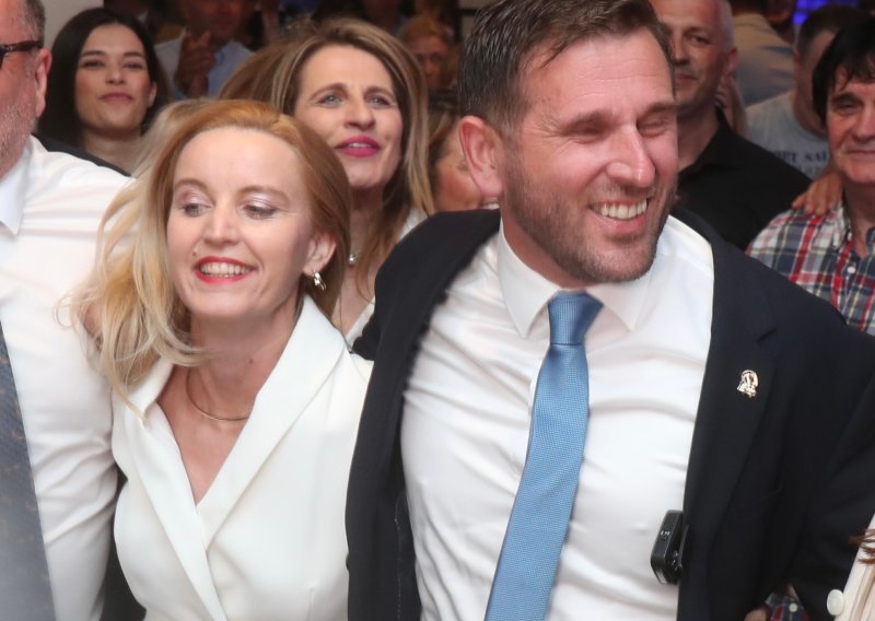Nova prva dama Splita ne izlazi iz bijelih haljina, a ovom je posebno privukla poglede