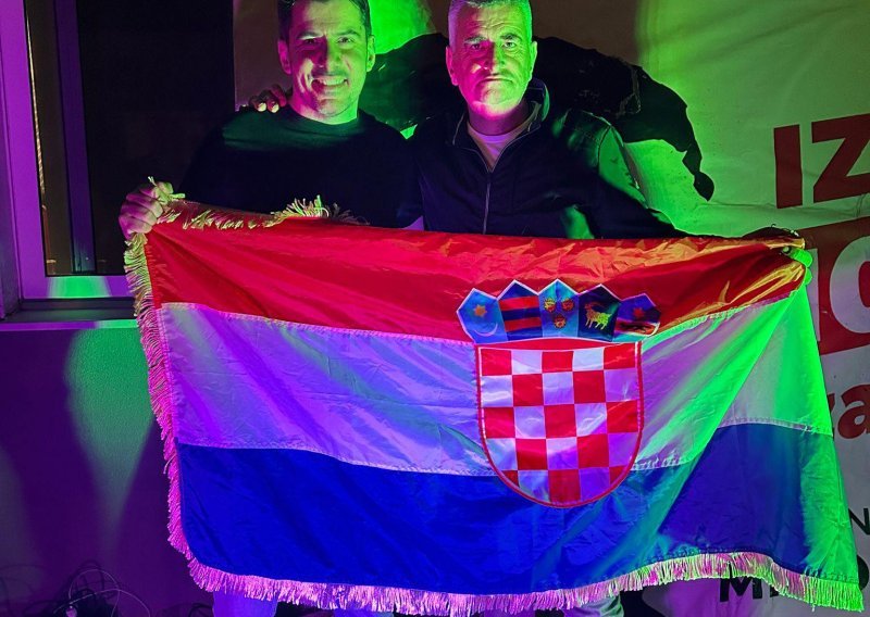 Grmoja objavio fotografiju s Buljem: 'Uzalud im svi ministri i opsada Sinja'