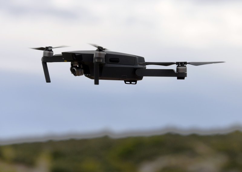 Filmski pokušaj; htjeli dostaviti drogu u zatvor, dron pao u zatvorski krug