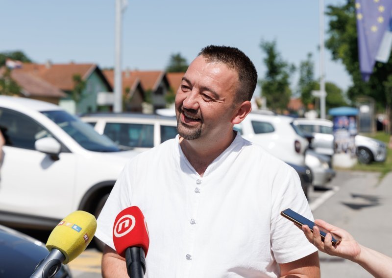 Pavliček odgovorio Mlinariću: Izabran sam voljom svih Vukovaraca