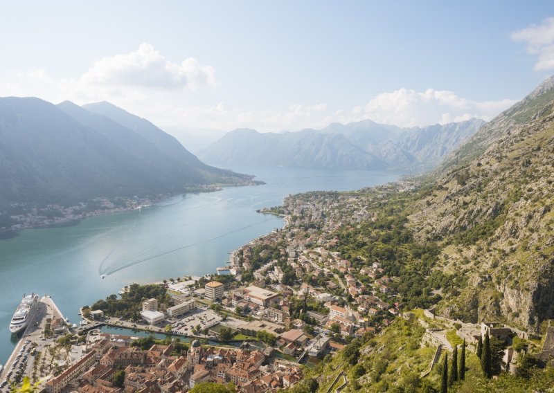 Uspostavljena pomorska linija Dubrovnik - Kotor
