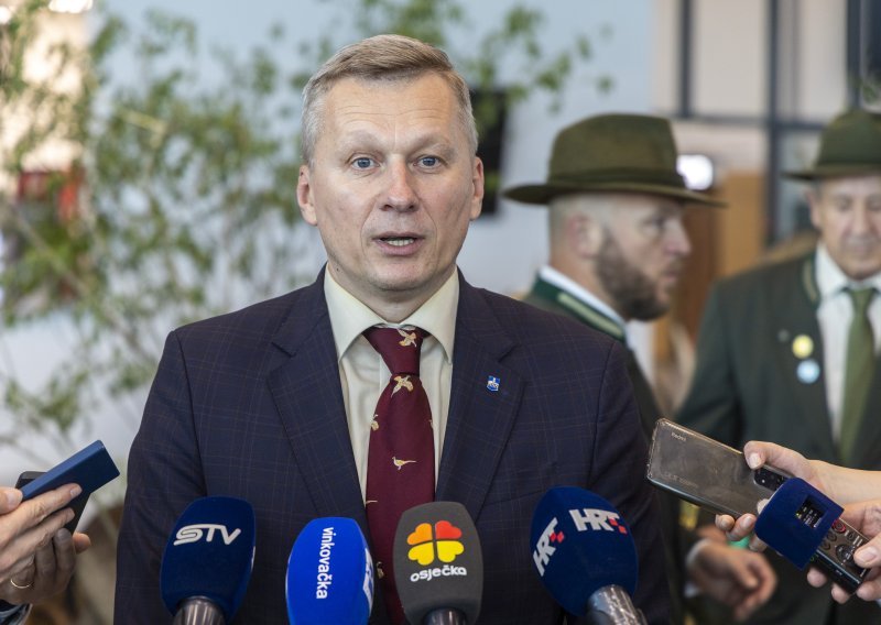 Konstituirano osječko Gradsko vijeće, Florijančić: 'Zajednička nam je ljubav Osijeku'