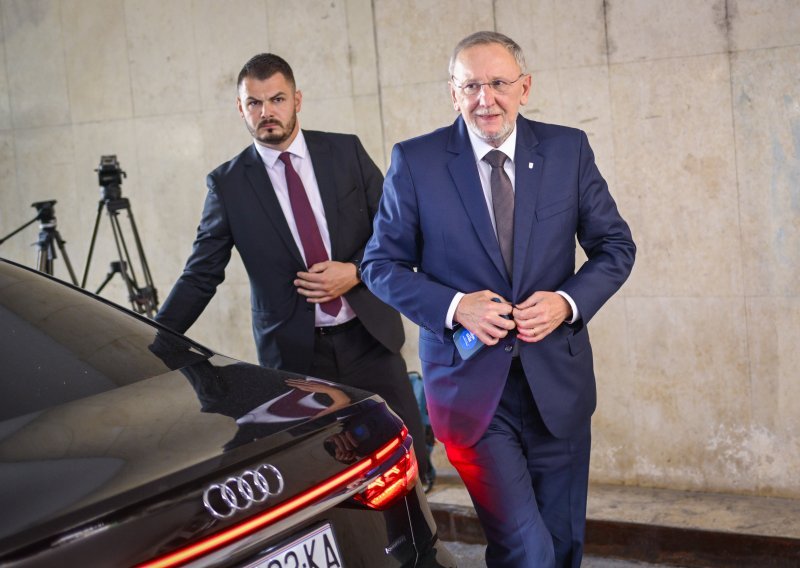 Božinović: Oluje, poplave, potresi, hakerski napadi mogu u sekundi paralizirati gradove