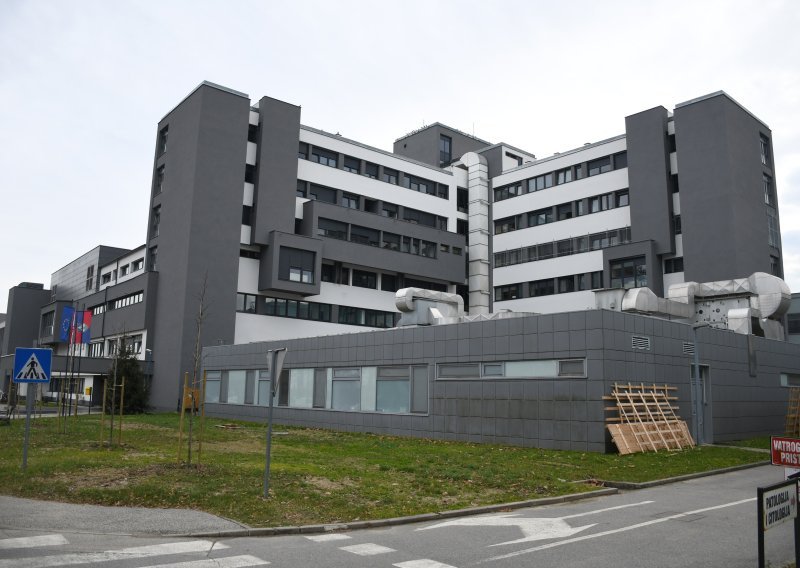 Kaos u koprivničkoj bolnici: Bivši ravnatelj morao hitno na operaciju - nije bilo nikoga da ga operira